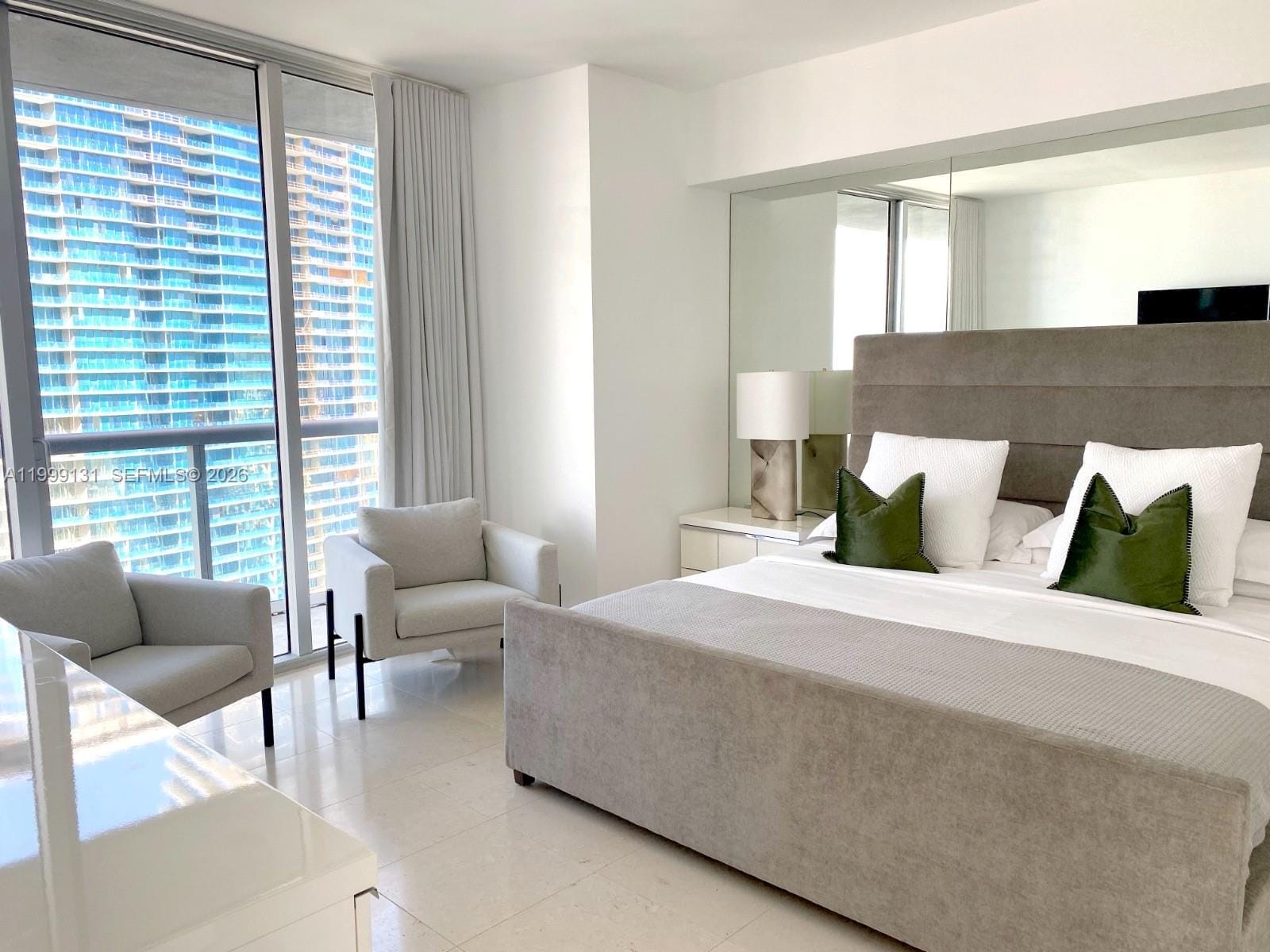 475 Brickell Avenue 3915 — photo 3