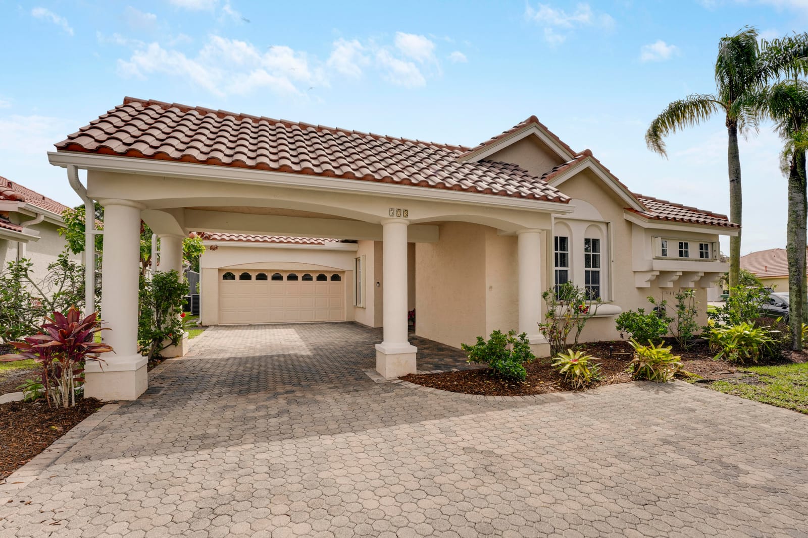 573 SW Saint Kitts Cove, Port St. Lucie, FL 34986 photo 4