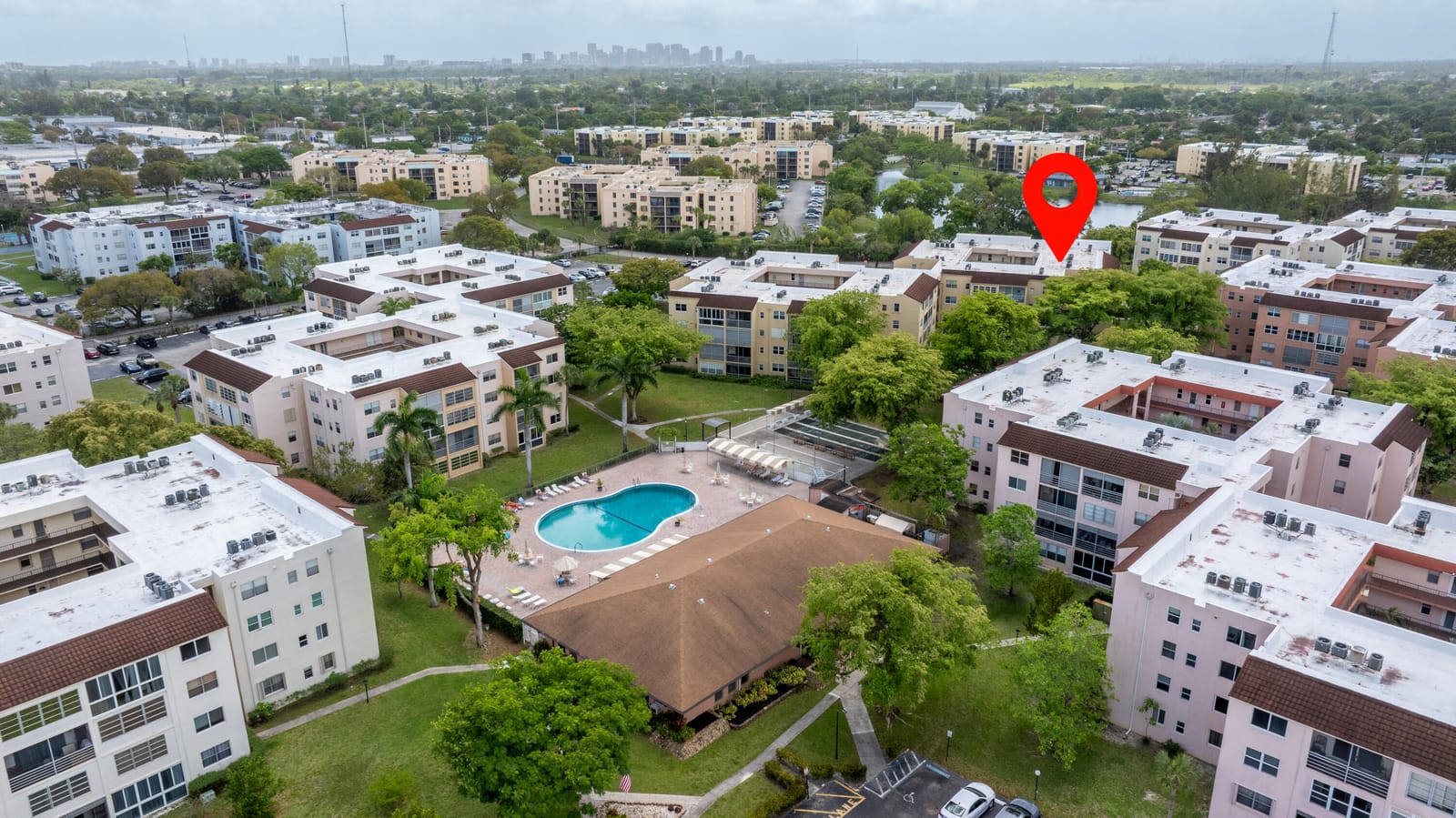 2801 Somerset Drive 411 — photo 12
