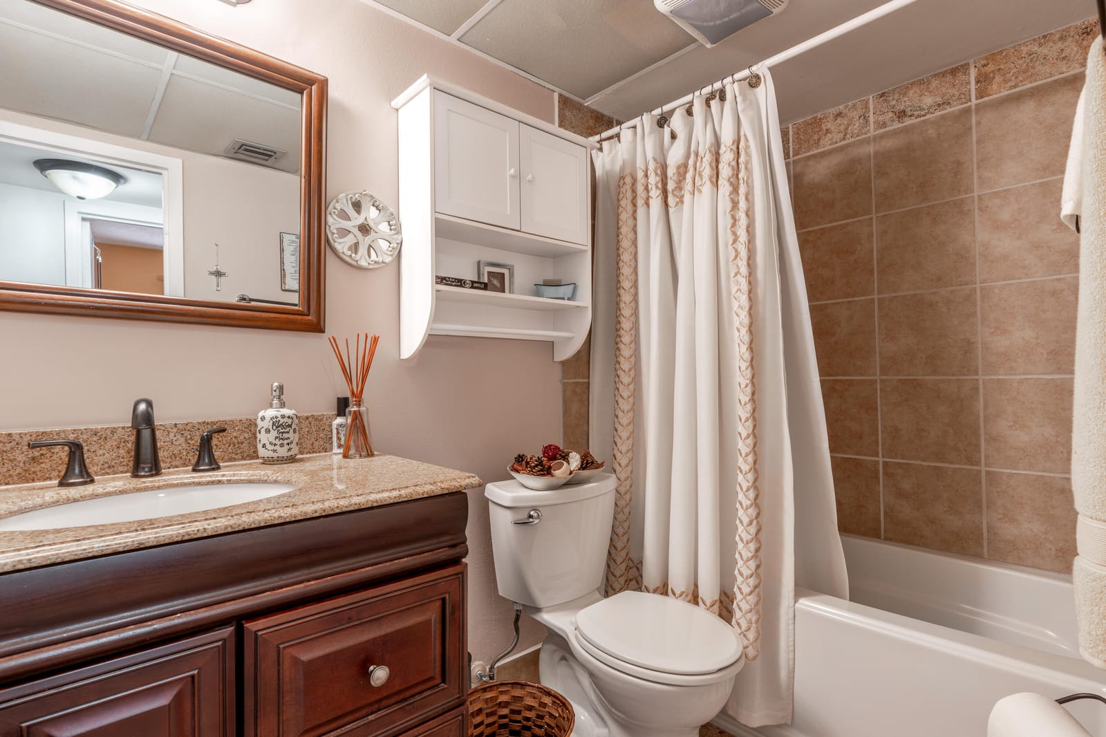 2801 Somerset Drive 411 — photo 6