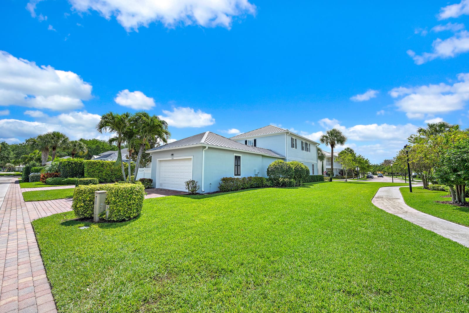 1373 Islamorada Drive — photo 9