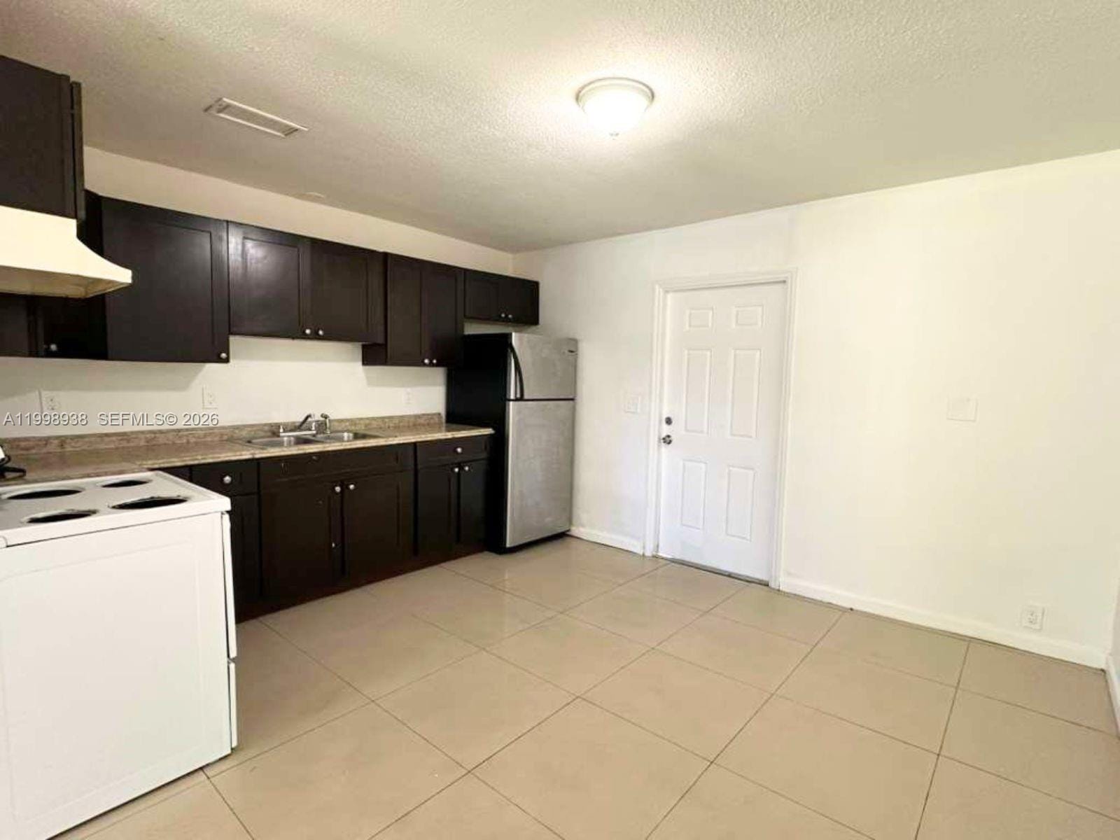 623 NW 3rd Avenue 1 — photo 5
