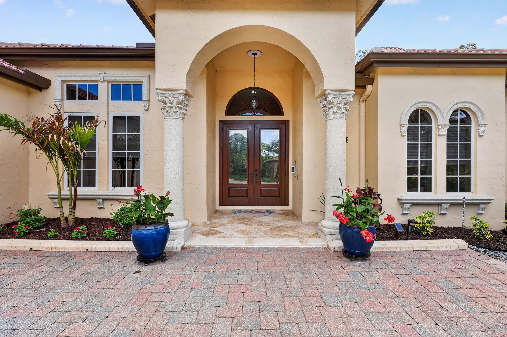 808 SW Classico Court — photo 6