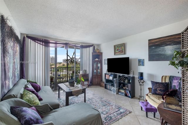 3475 N Country Club Drive 619, Ensenada Condo Bldg E Ii, Aventura, FL