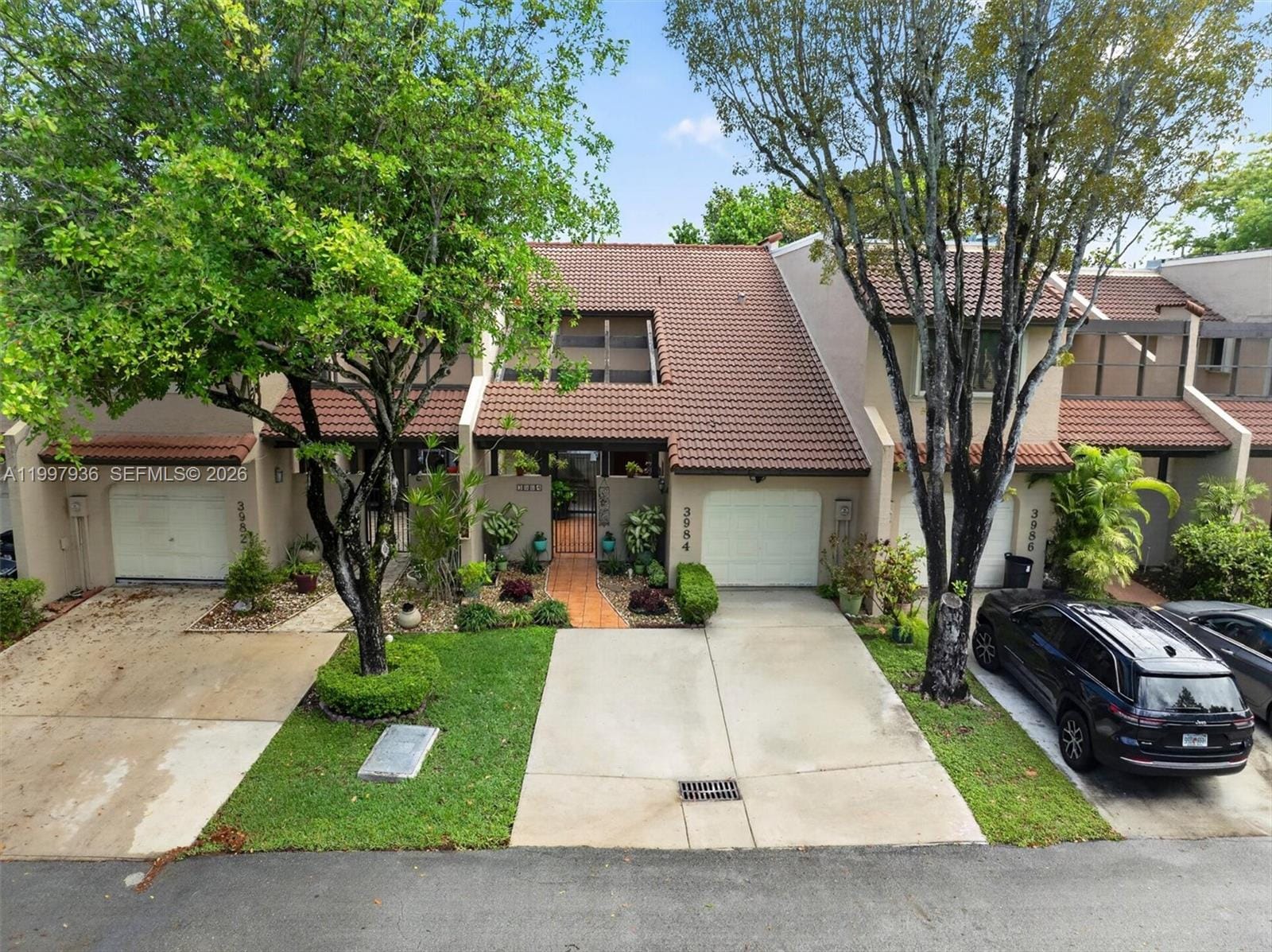 3984 Adra Avenue E51, Doral, FL 33178 photo 2