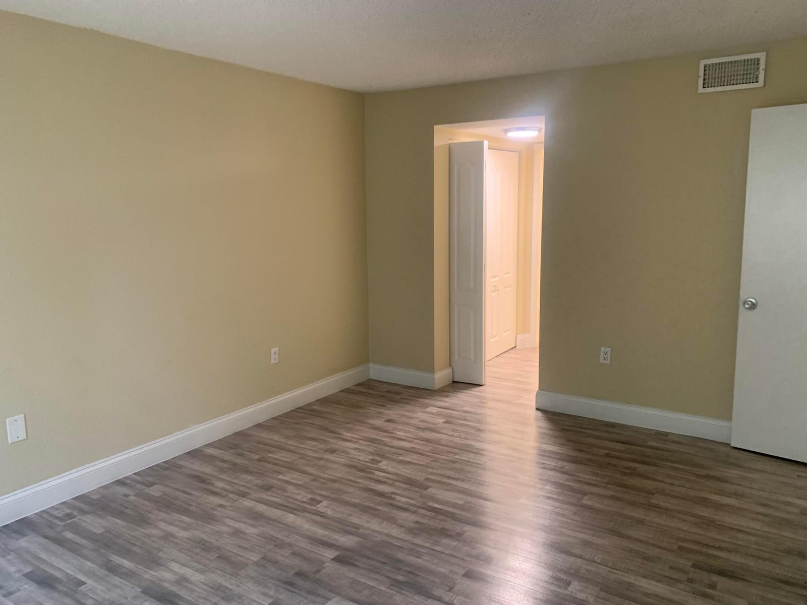 4255 N University Drive 106, Sunrise, FL 33351 photo 16