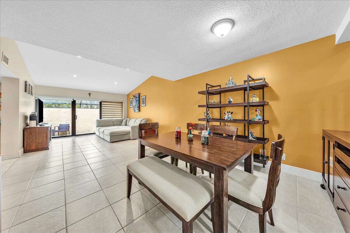 8715 Cleary Boulevard, Plantation, FL 33324 photo 11