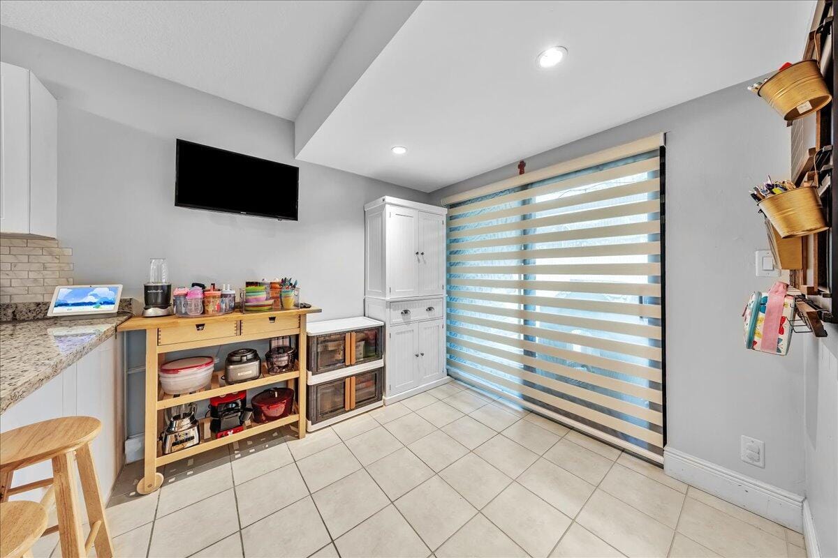 8715 Cleary Boulevard, Plantation, FL 33324 photo 16