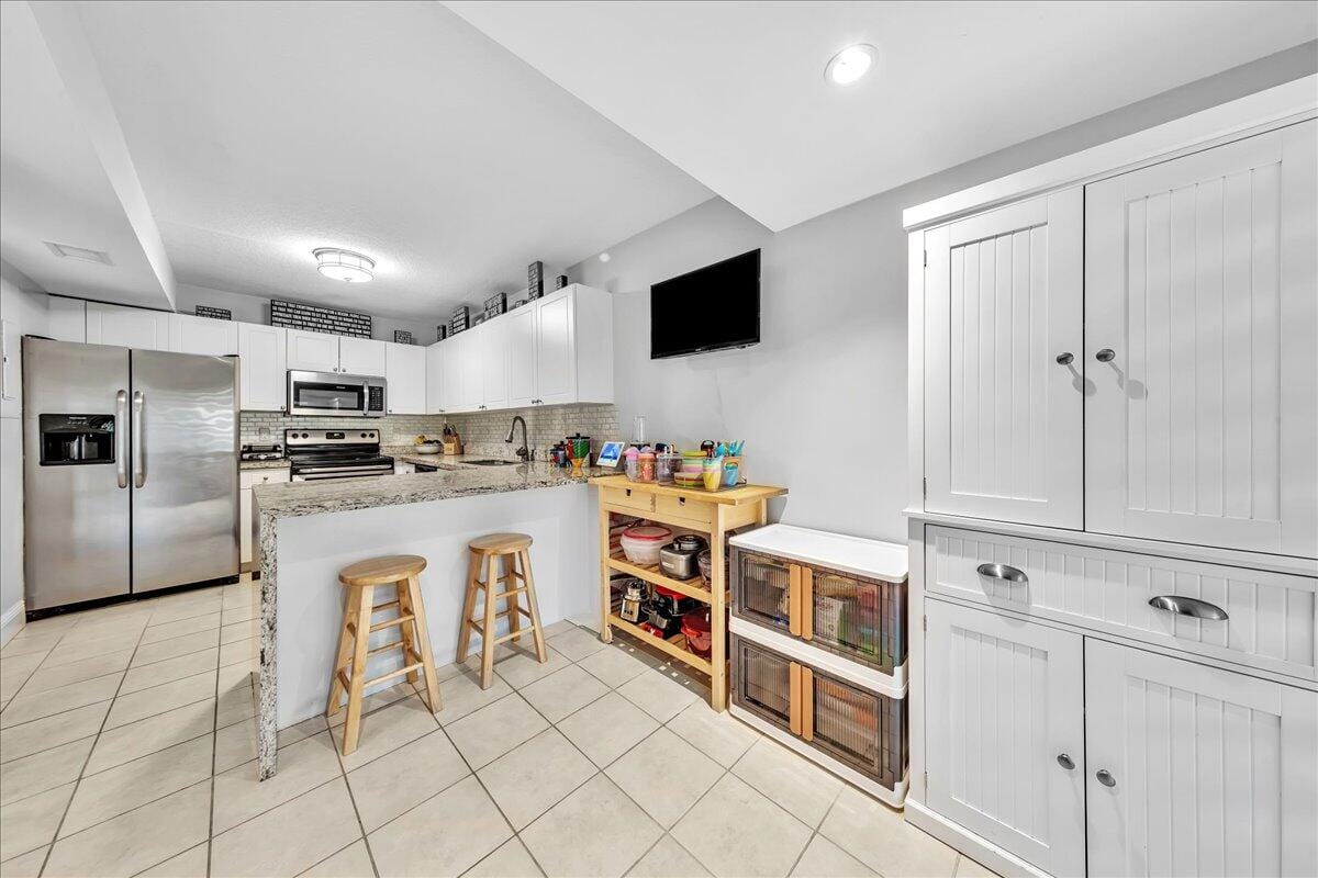 8715 Cleary Boulevard, Plantation, FL 33324 photo 17