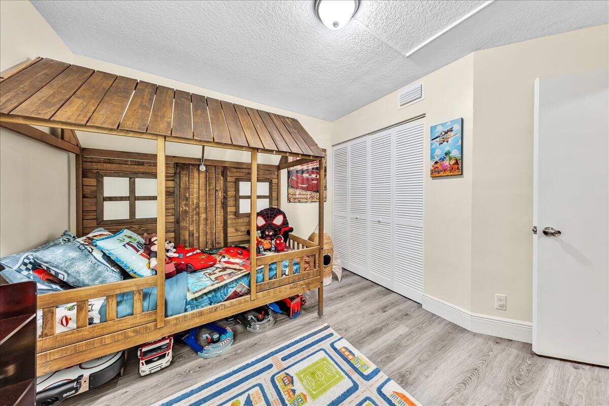 8715 Cleary Boulevard, Plantation, FL 33324 photo 7