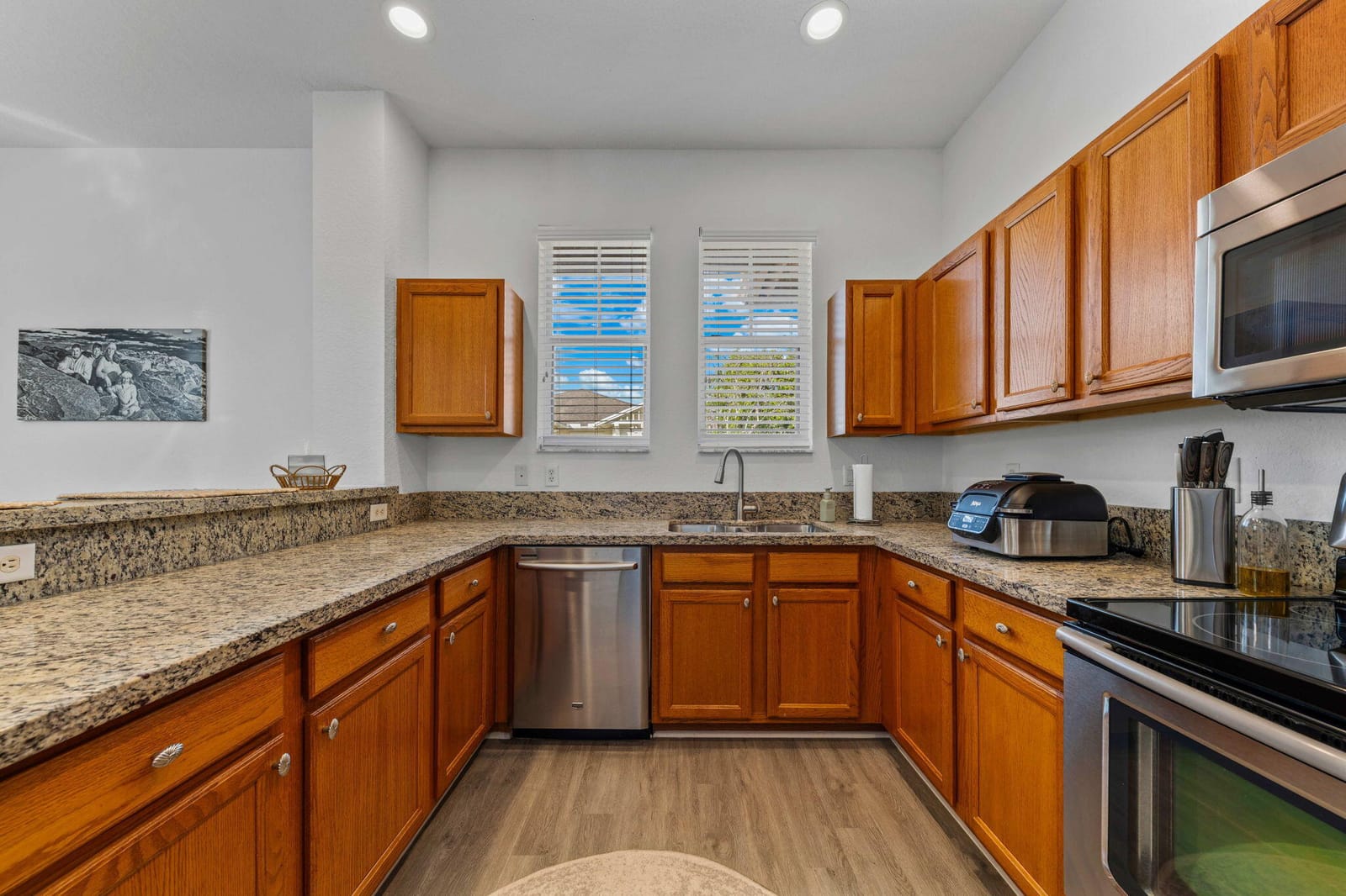950 Marina Del Ray Lane 1, West Palm Beach, FL 33401 photo 17