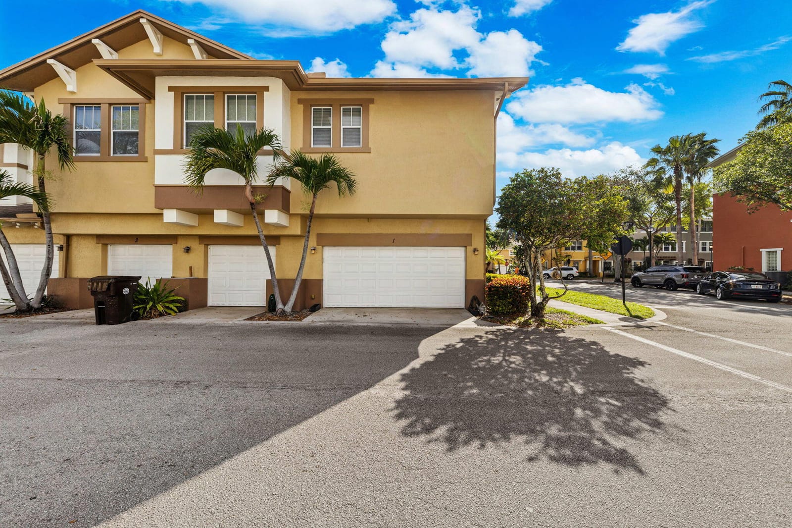 950 Marina Del Ray Lane 1, West Palm Beach, FL 33401 photo 5