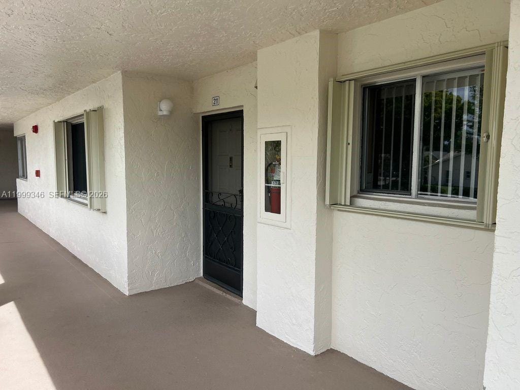 3186 Via Poinciana 211 211, Lake Worth, FL 33467 photo 3