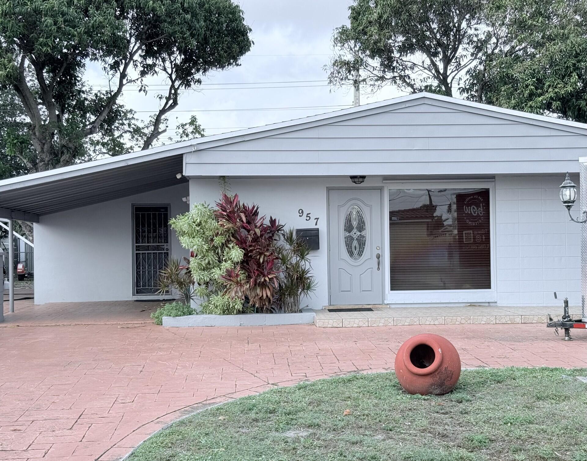 957 W 67th Street, Hialeah, FL 33012, Hialeah