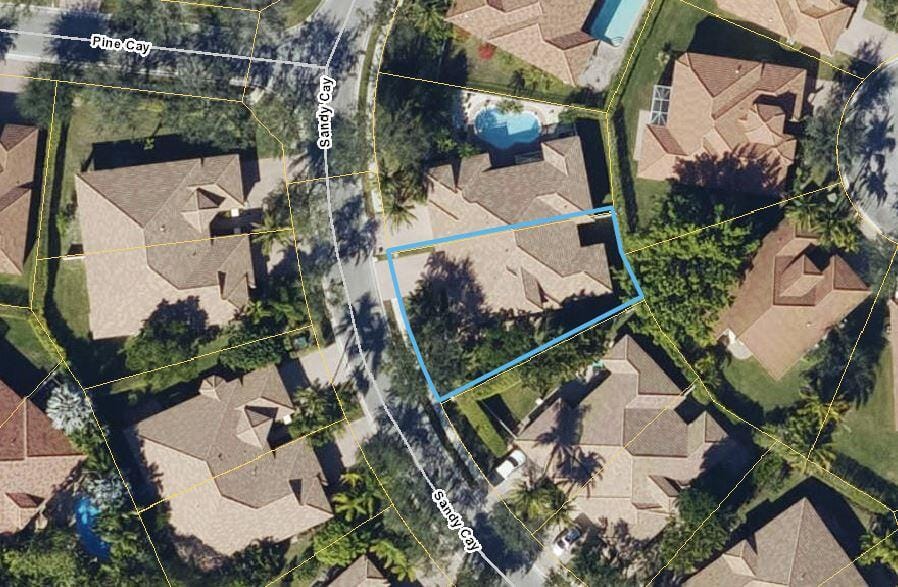 2568 Sandy Cay — photo 11