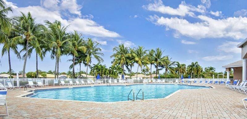 2568 Sandy Cay — photo 12