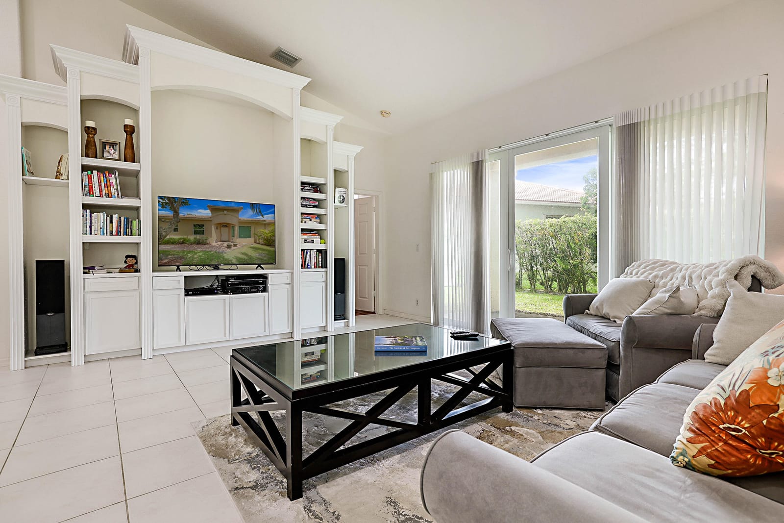 2568 Sandy Cay — photo 7