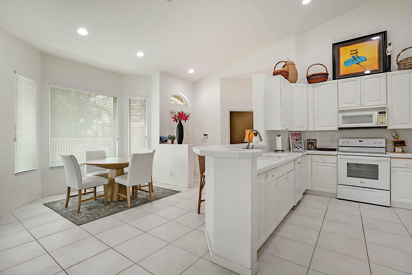 2568 Sandy Cay — photo 10