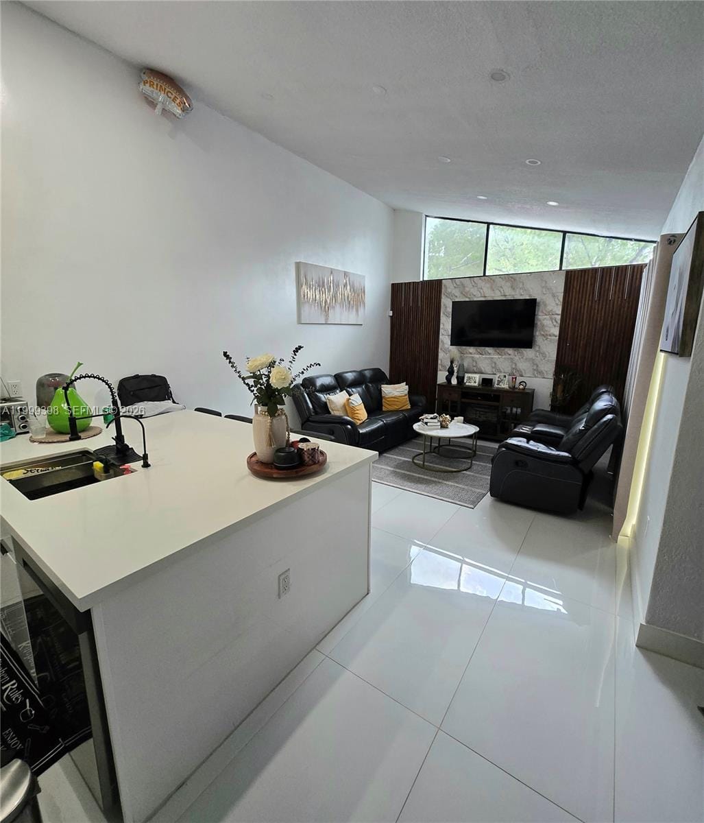 4430 NW 185th Street, Miami Gardens, FL 33055 photo 9