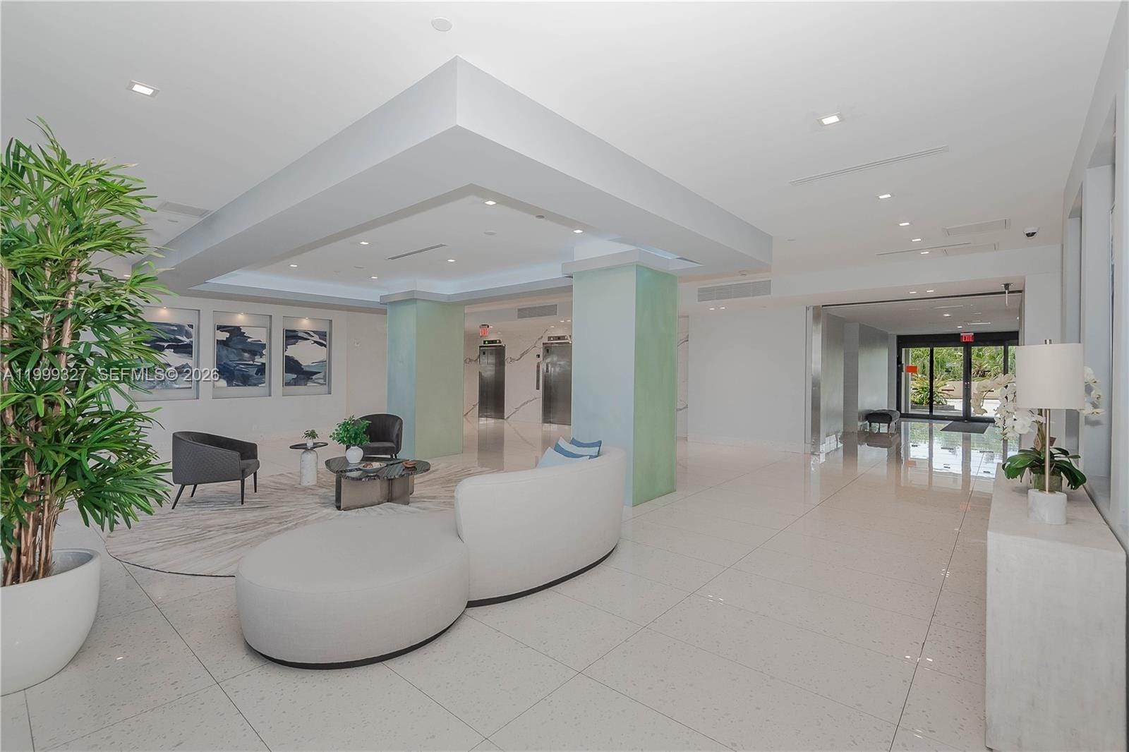 20335 W Country Club Drive 206, Aventura, FL 33180 photo 3