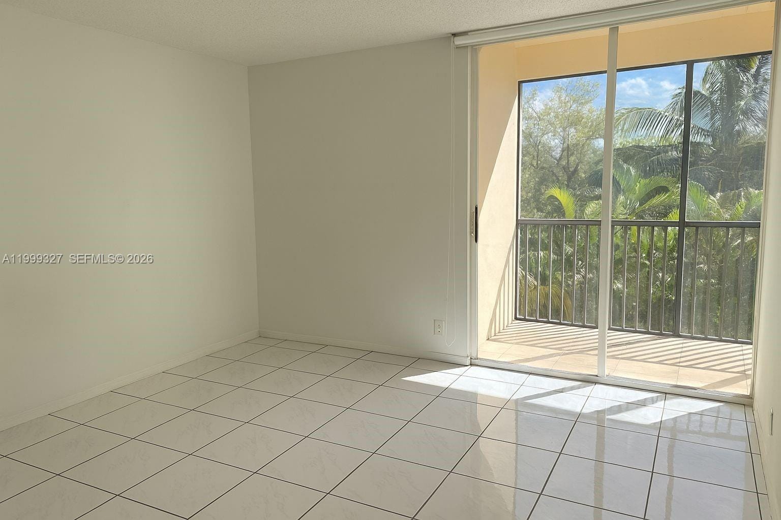 20335 W Country Club Drive 206, Aventura, FL 33180 photo 10