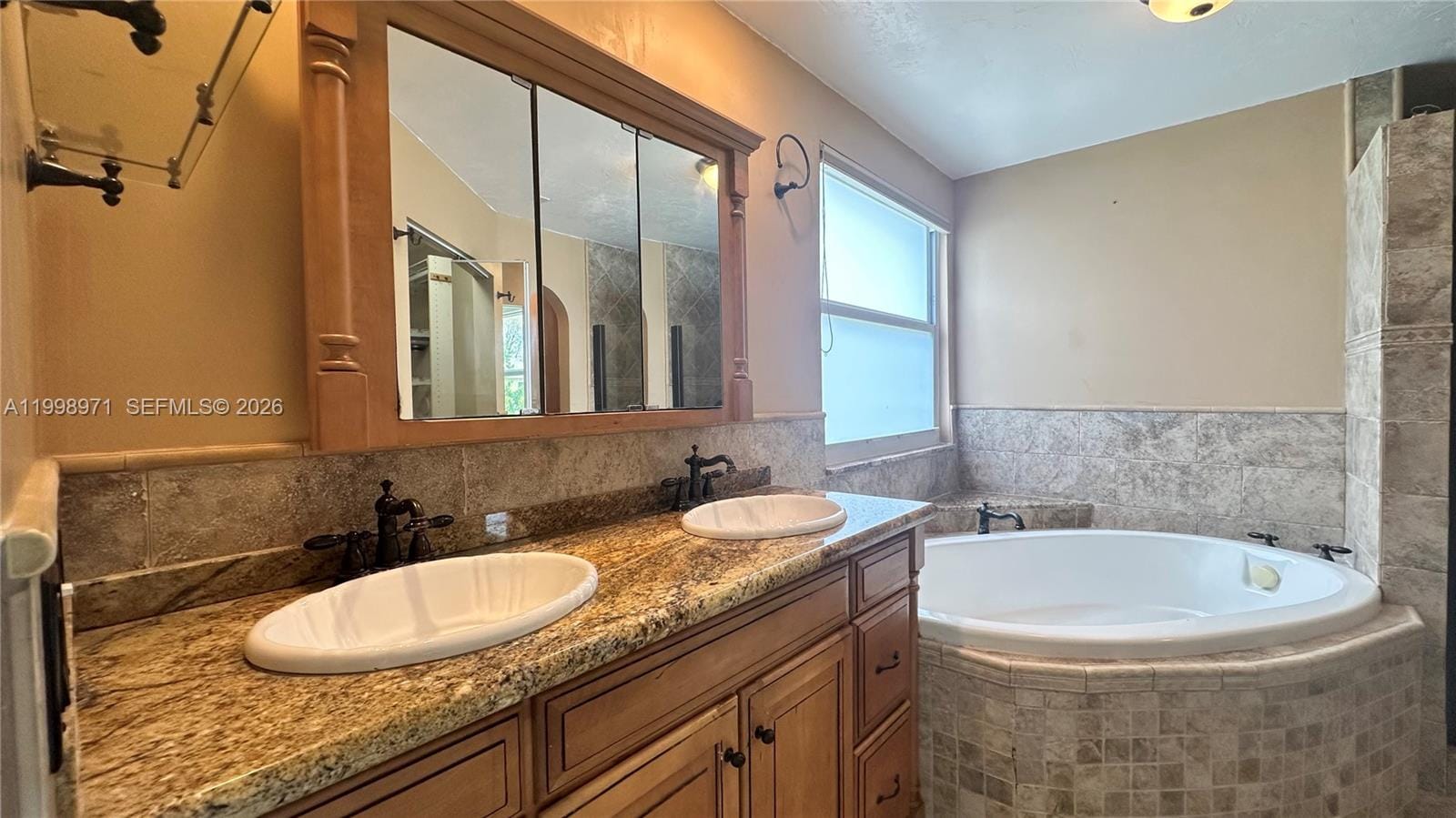 1141 Scarborough Drive, Davie, FL 33324 photo 23