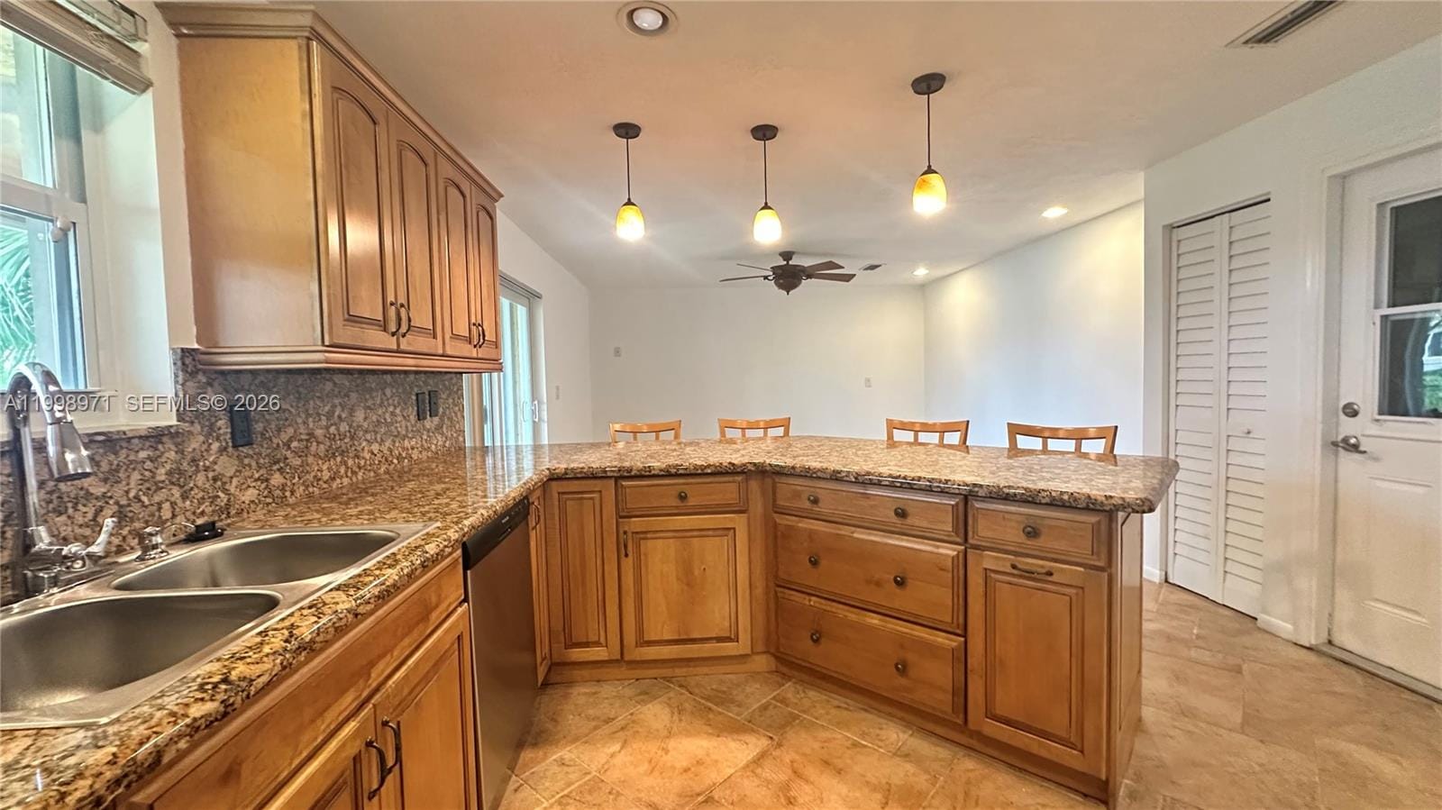 1141 Scarborough Drive, Davie, FL 33324 photo 7