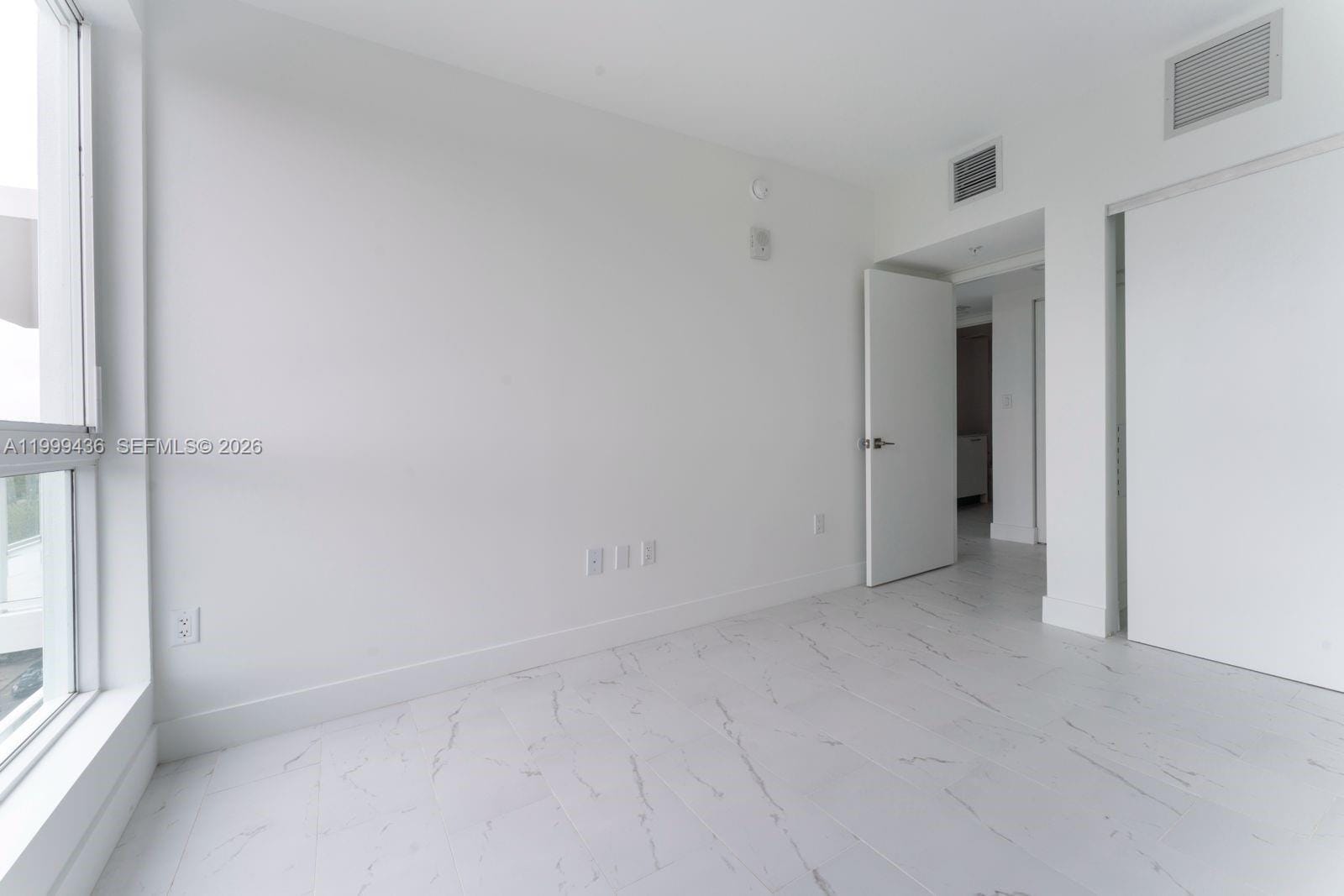 1850 Monroe Street 409 — photo 12