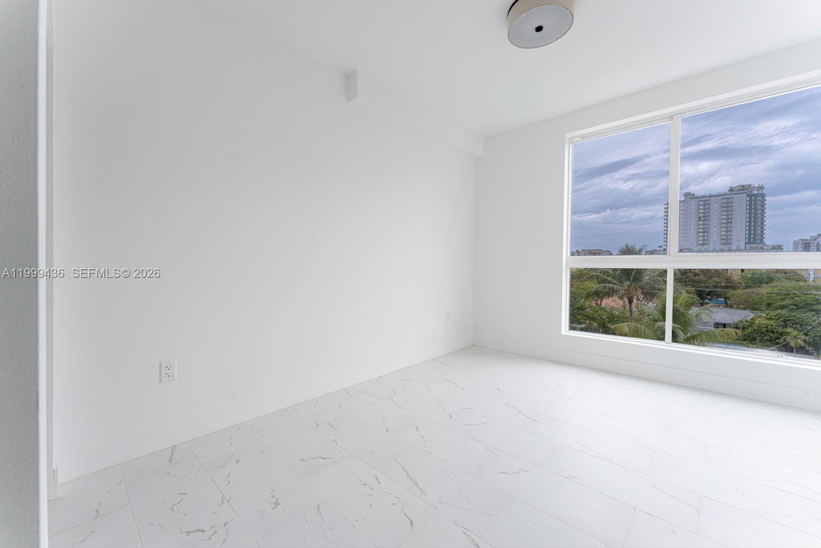 1850 Monroe Street 409 — photo 10