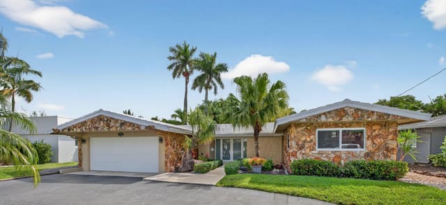 2300 NE 16th Avenue, Wilton Manors, FL 33305