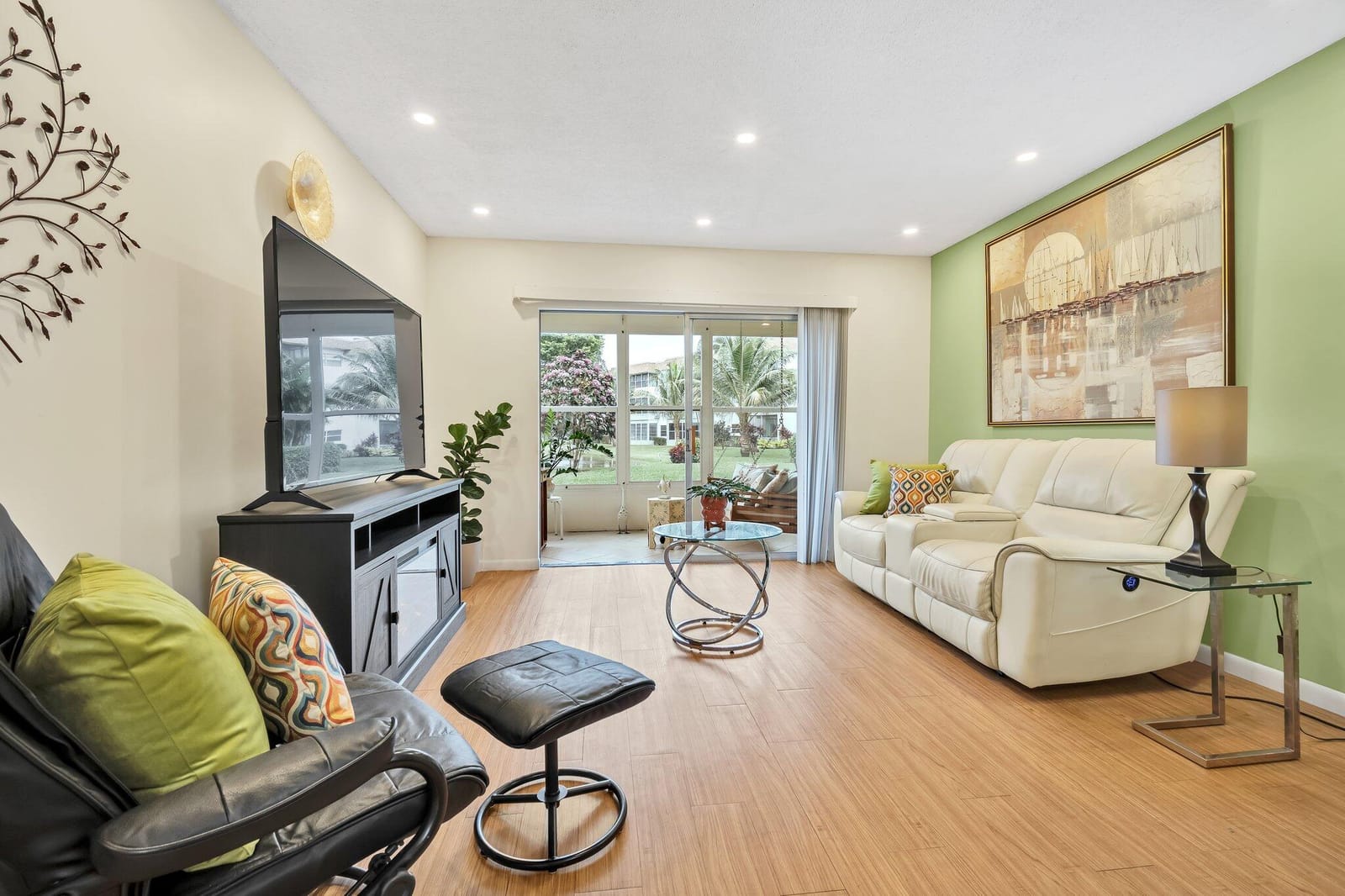 4805 NW 35th Street 412, Lauderdale Lakes, FL 33319 photo 13