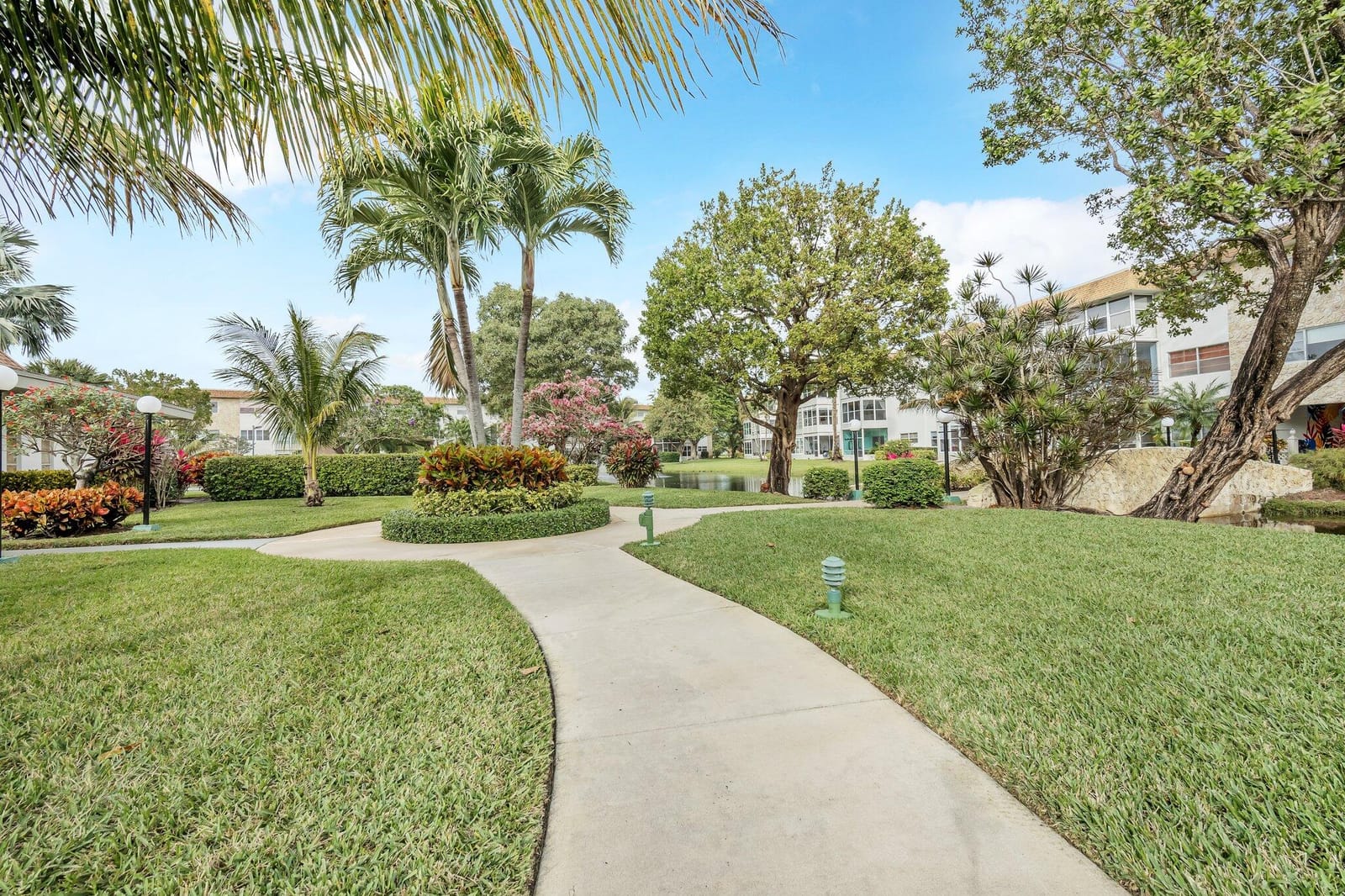 4805 NW 35th Street 412, Lauderdale Lakes, FL 33319 photo 18