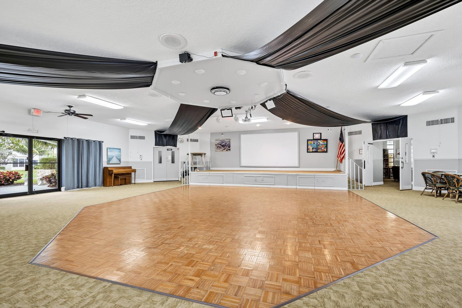 4805 NW 35th Street 412, Lauderdale Lakes, FL 33319 photo 19
