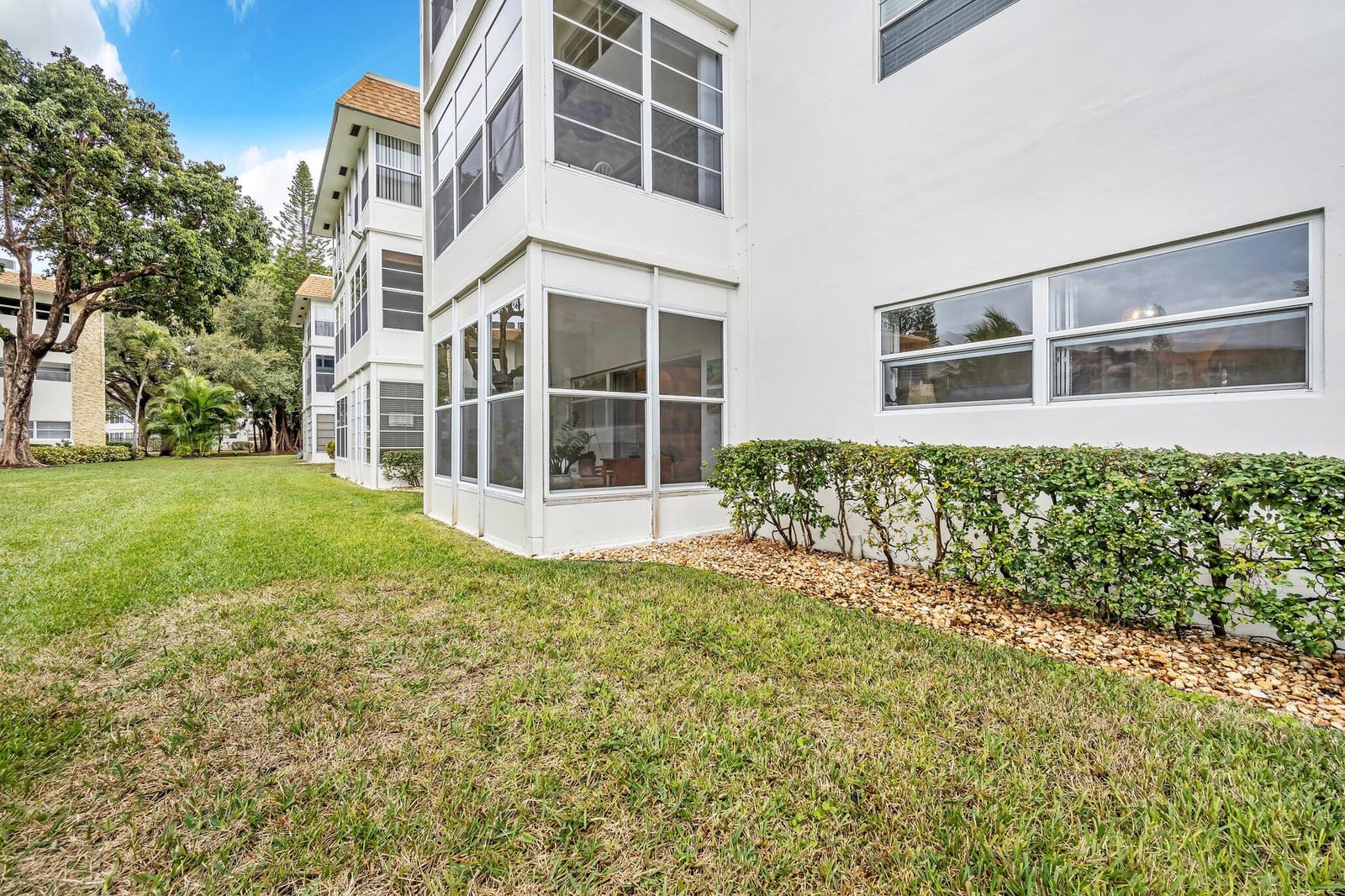 4805 NW 35th Street 412, Lauderdale Lakes, FL 33319 photo 27