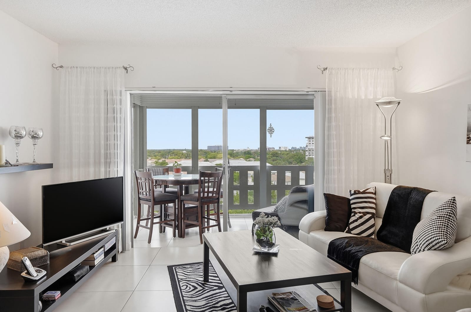 4330 Hillcrest Drive 804 — photo 11