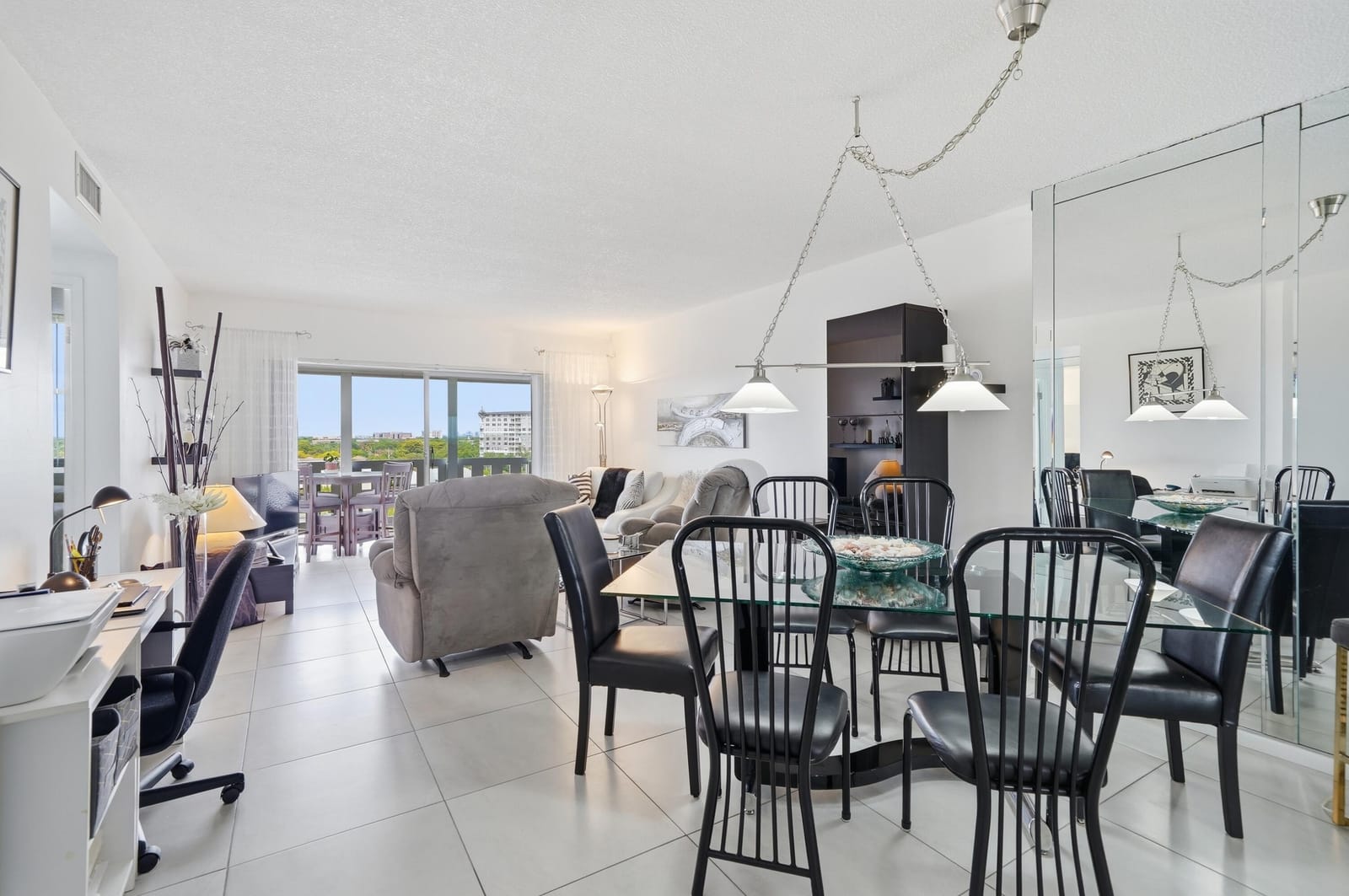 4330 Hillcrest Drive 804 — photo 3