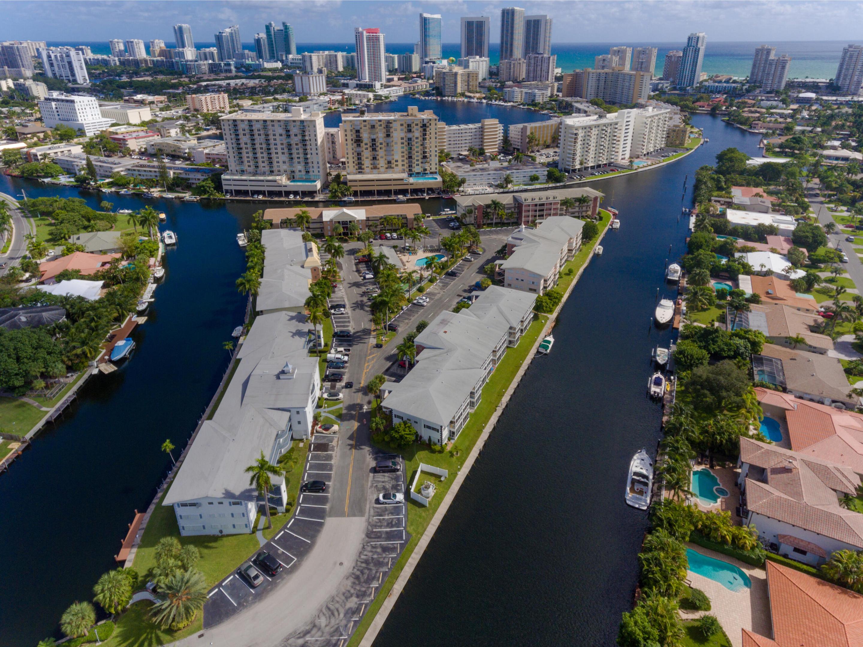 460 Paradise Isle Boulevard 203, Hallandale Beach, FL 33009, Hallandale Beach