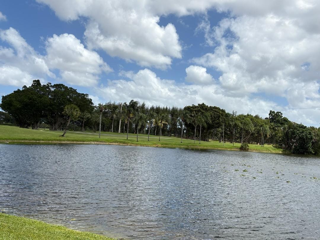 9400 N Hollybrook Lake Drive N 308, Pembroke Pines, FL 33025