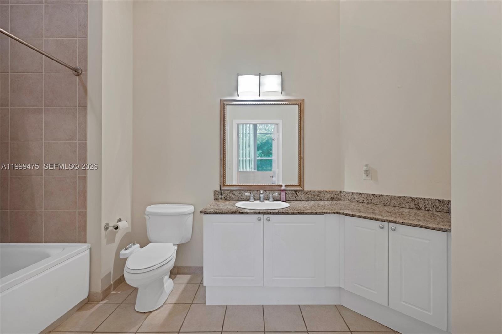 19501 W Country Club Drive 208 — photo 12