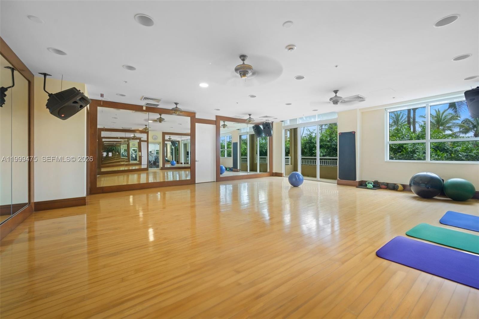 19501 W Country Club Drive 208, Aventura, FL 33180 photo 17