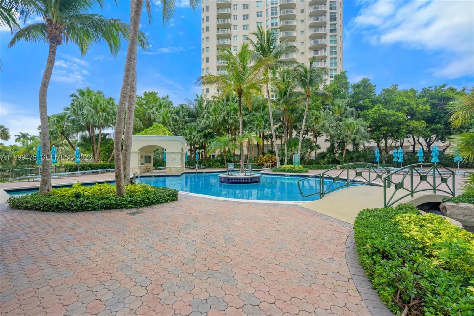 19501 W Country Club Drive 208, Aventura, FL 33180 photo 20