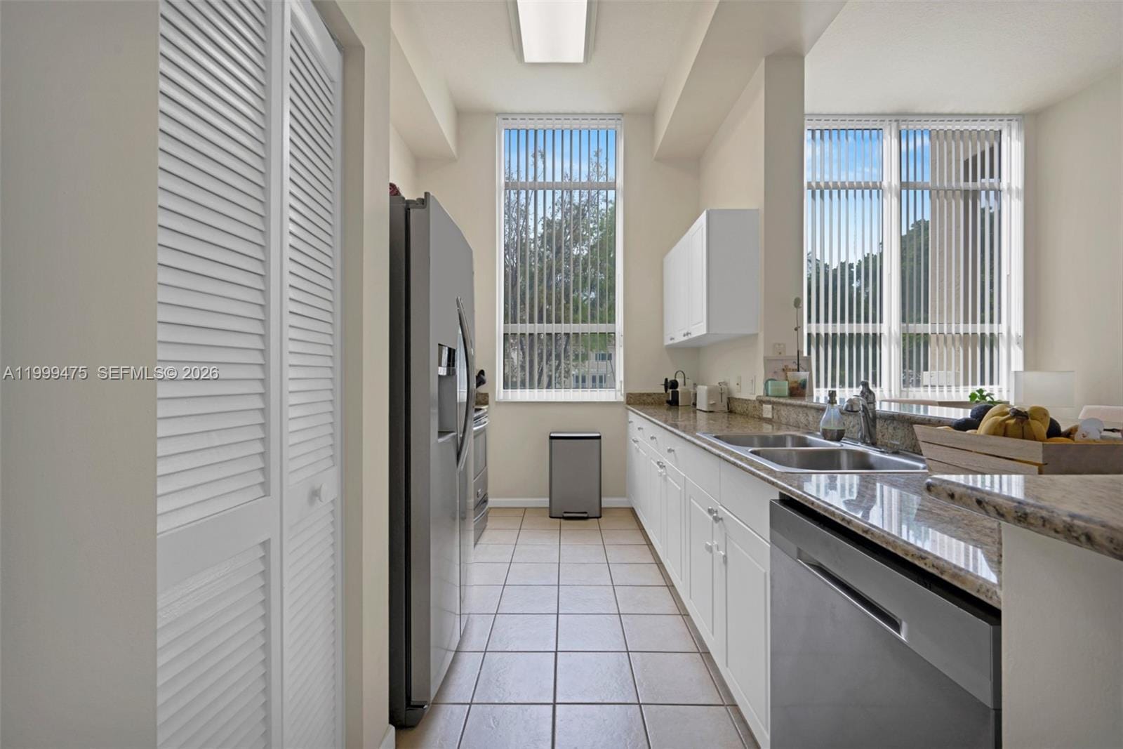 19501 W Country Club Drive 208 — photo 5