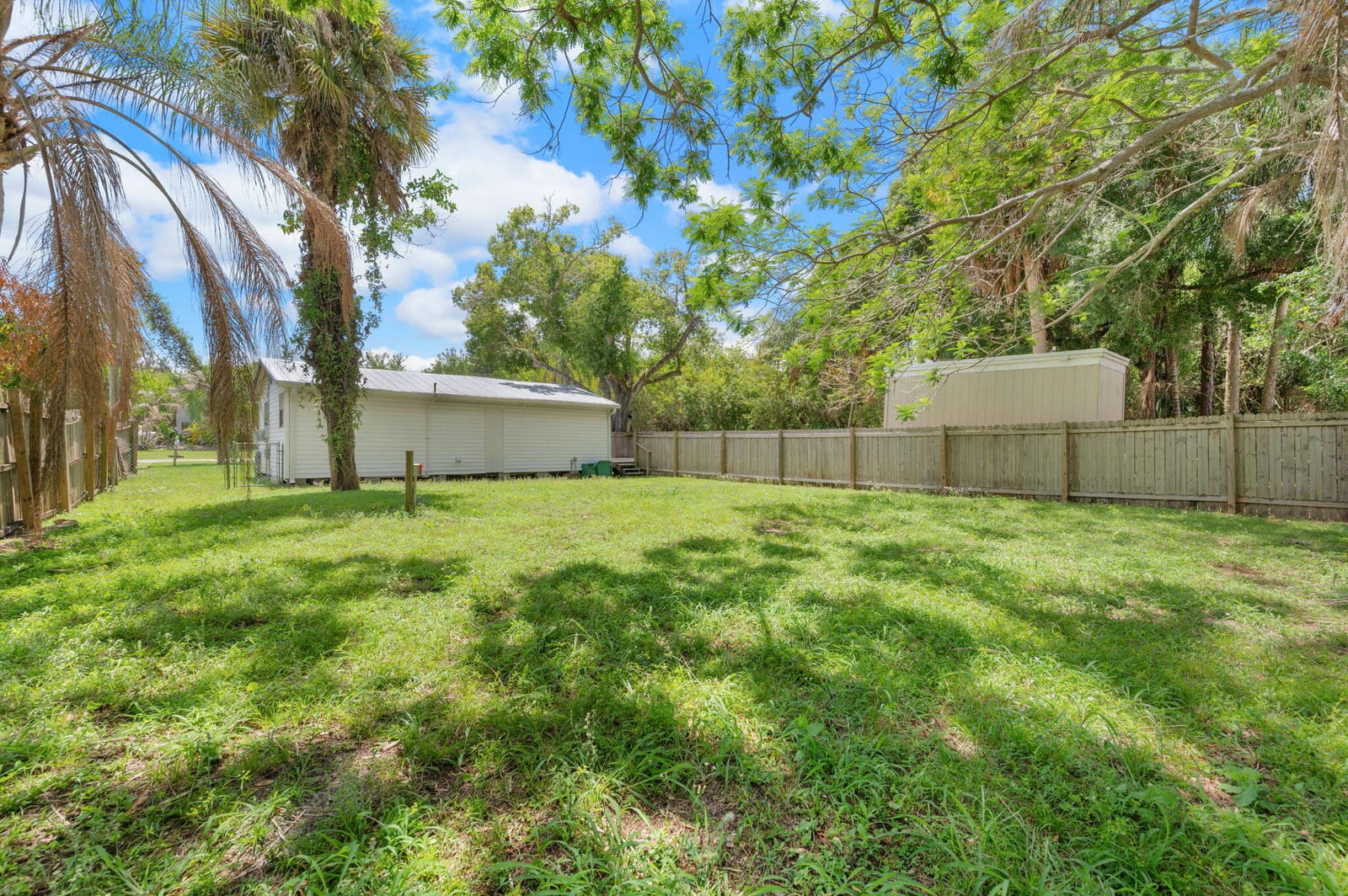 390 Baysinger Avenue, Fort Pierce, FL 34982 photo 13