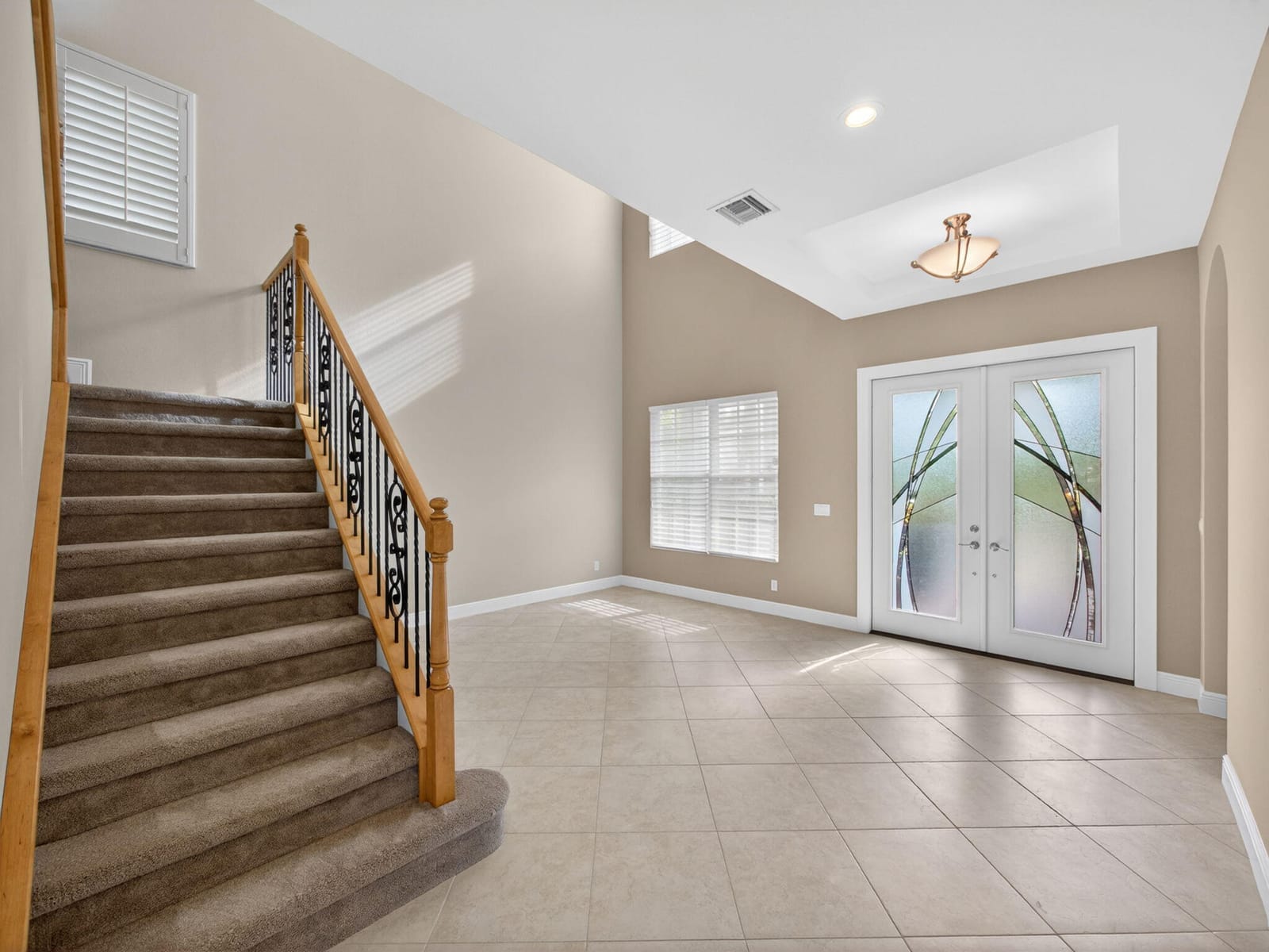 12054 Aviles Circle, Palm Beach Gardens, FL 33418 photo 2
