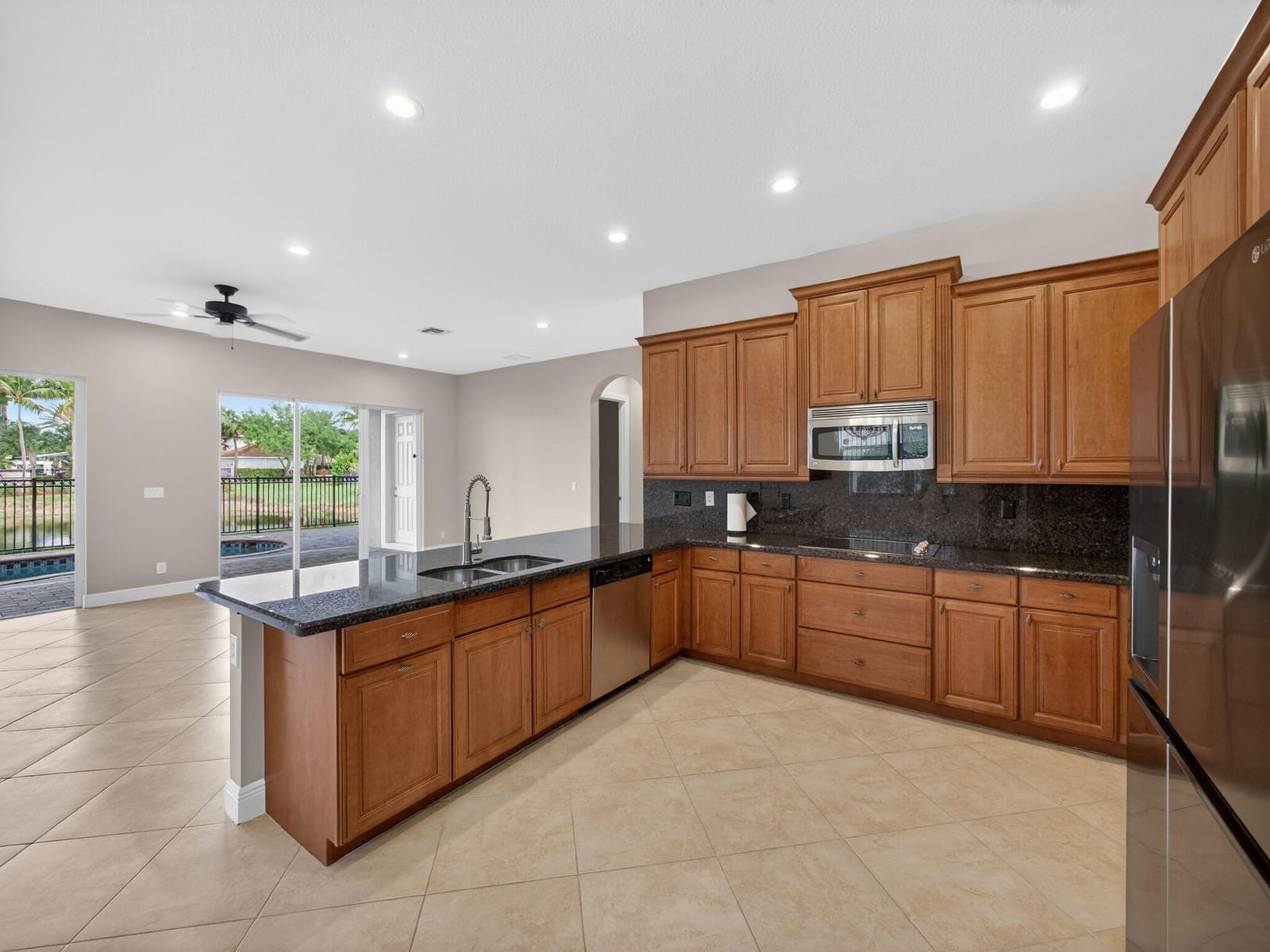 12054 Aviles Circle, Palm Beach Gardens, FL 33418 photo 14