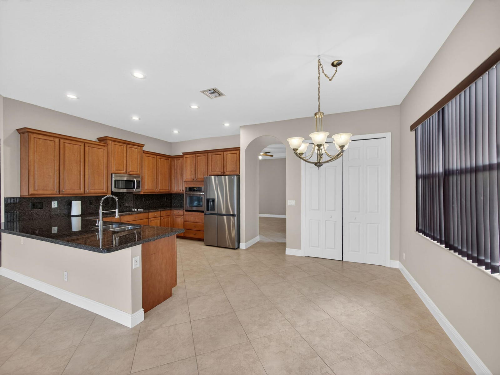 12054 Aviles Circle, Palm Beach Gardens, FL 33418 photo 9