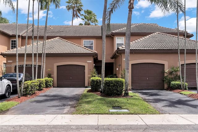 1492 Veracruz Ln 4-4 4-4, sold in Sectors 3 & 4 Boundary Pl, Weston, FL