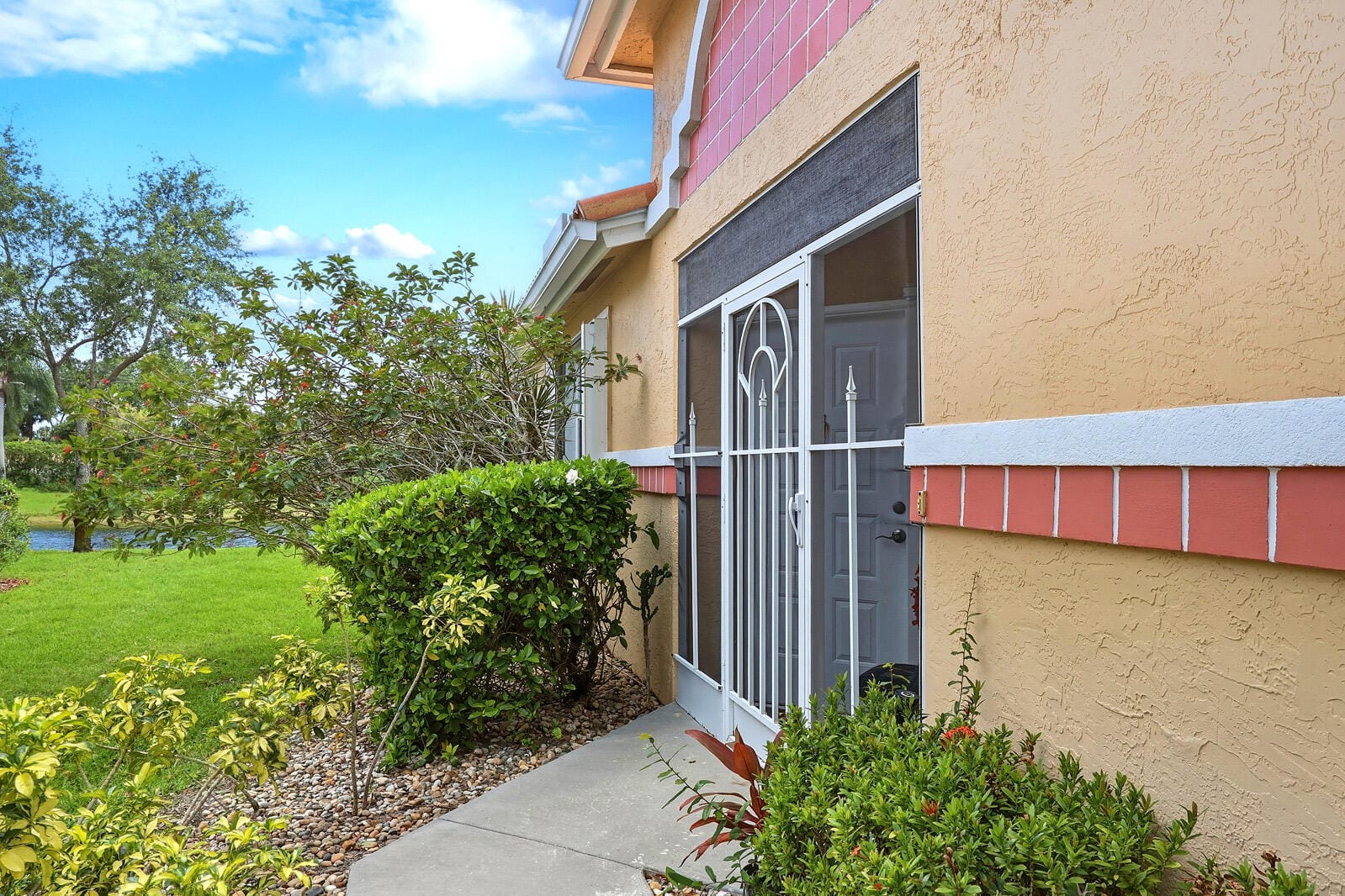 12658 Crystal Pointe Drive A, Boynton Beach, FL 33437 photo 2