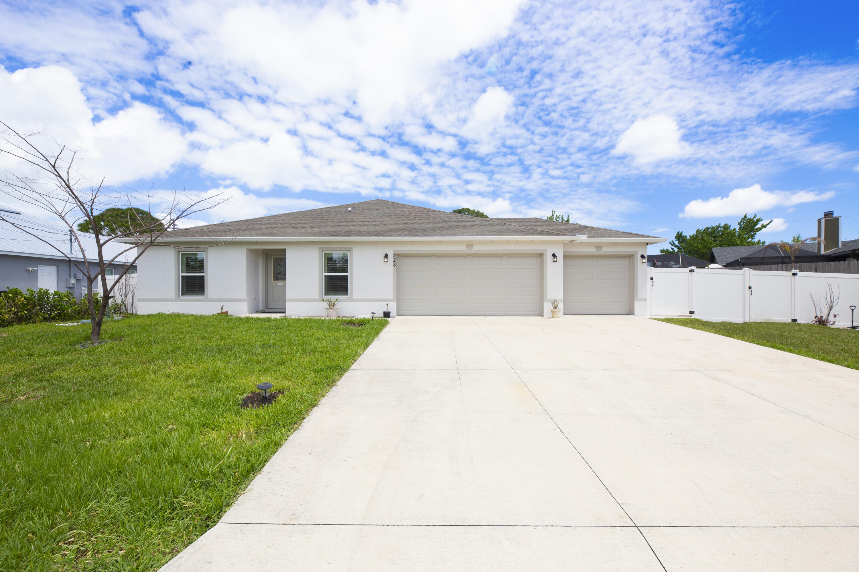 228 SE Sims Circle, Port St. Lucie, FL 34984, Port St Lucie