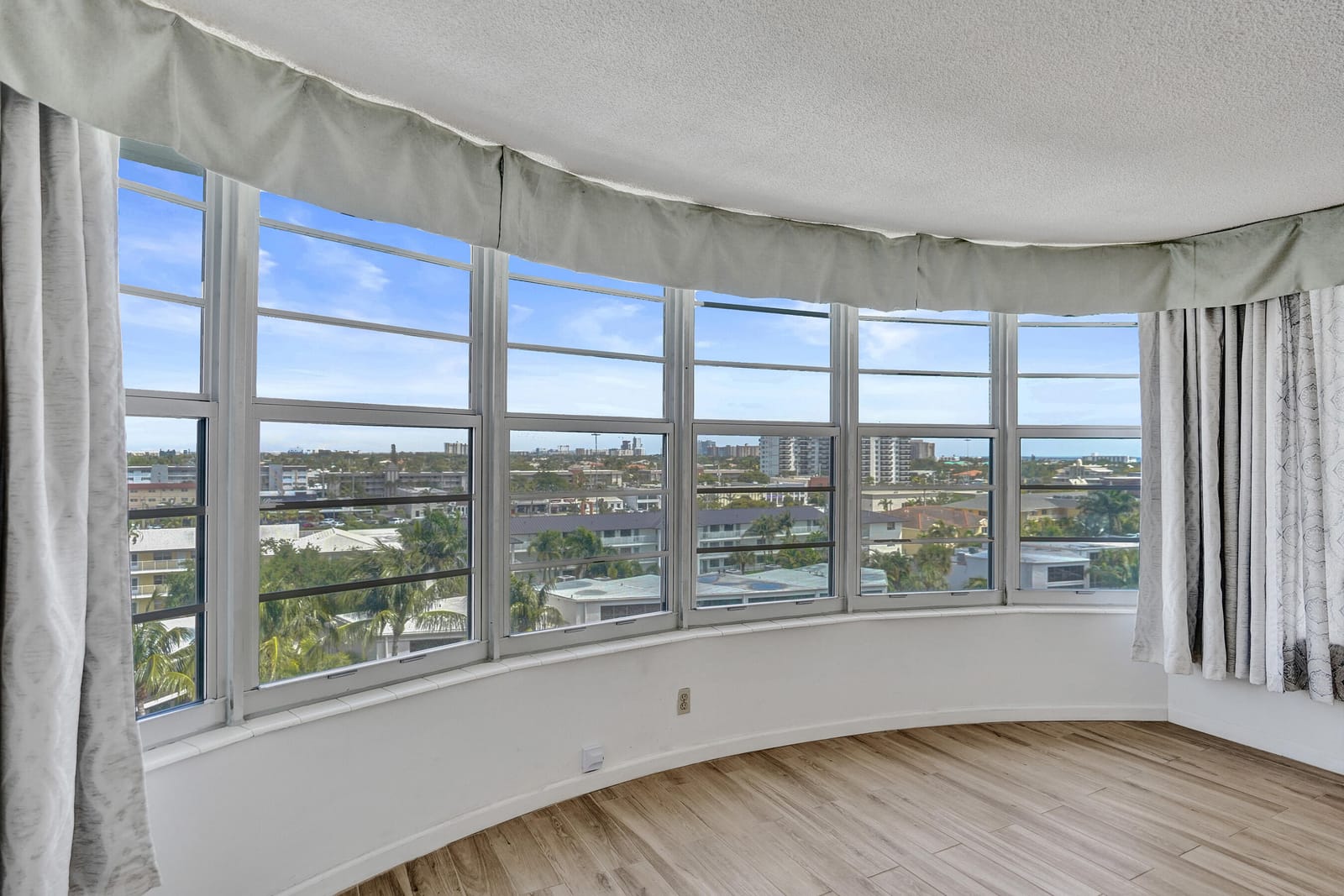 3051 NE 48th Street 702, Fort Lauderdale, FL 33308 photo 25